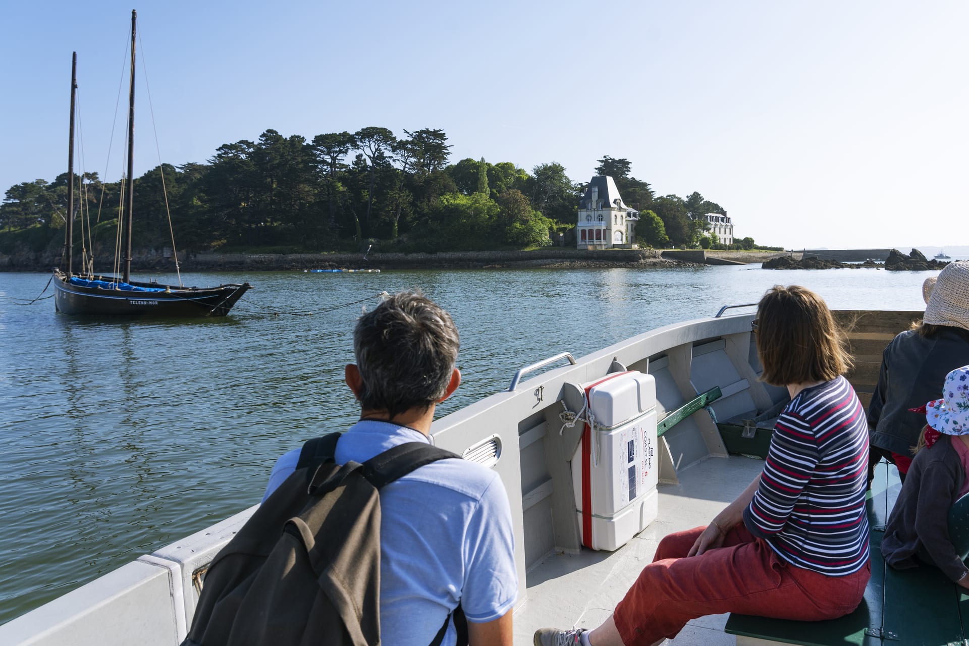 Vue aérienne de l'île Tristan dans la baie de Douarnenez, Finistère